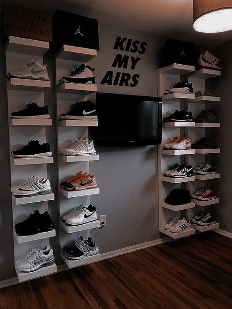 Bedroom With Shoe Wall, Nike Inspired Room, Room Ideas Shoes On Wall, Shoe Display Ideas Bedroom Aesthetic, Sneakerhead Bedroom Ideas, Nike Room Aesthetic, Sneaker Head Living Room, Shoe Room Ideas Bedrooms, Sneaker Room Design