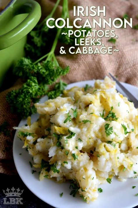 Colcannon Potatoes, Irish Mashed Potatoes, Irish Colcannon, Colcannon Recipe, Boiled Dinner, Irish Potatoes, With Mashed Potatoes, Vegetable Side Dishes Recipes, Minced Meat