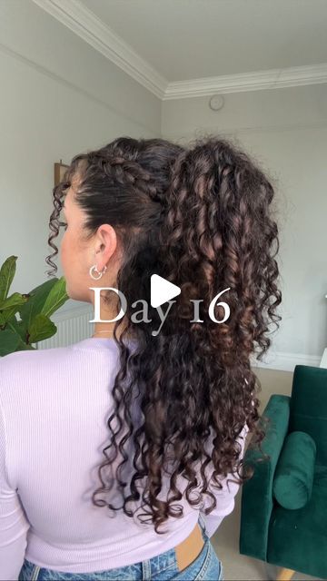 Half Updo Curly Hair Natural, Claw Clip Hacks For Curly Hair, How To Style Curly Hair With A Claw Clip, Natural Curl Half Up Half Down, Maid Of Honor Hairstyles Curly Hair, Curly Hair High Pony, Chandelier Layers Haircut, Holiday Curly Hairstyles, Half Up Curly Hairstyles Wedding