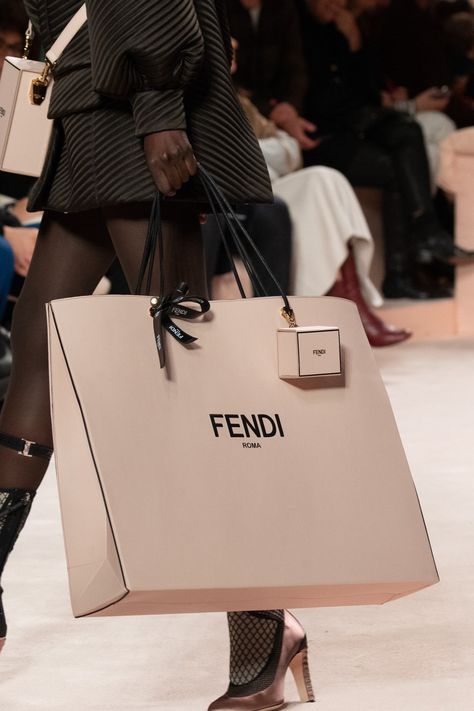 Paper Bag Design, Best Designer Bags, Fendi Bag, Fall Bags, Best Handbags, Bag Trends, Best Bags, Bag Packaging, Fendi Bags