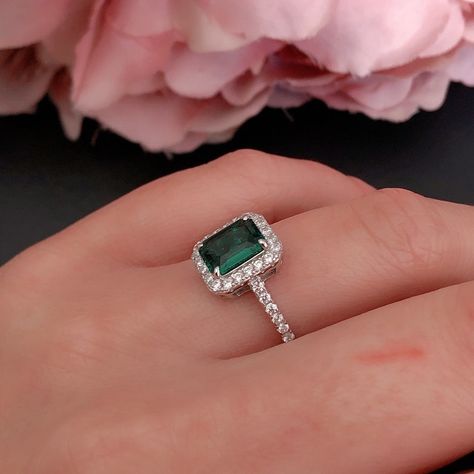 Anello smeraldo verde JASMINE, anello cocktail in argento sterling, pietra portafortuna di maggio, anello per feste, anello con pietra preziosa verde. Anello di fidanzamento con smeraldo - Etsy Italia Anello Smeraldo, Emerald Green, Emerald, Green