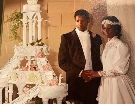 Pauletta Washington, Denzel Washington Family, Actor Denzel Washington, African American History Facts, Loving Couples, Famous Historical Figures, Black Actresses, Barack And Michelle, Washington Wedding