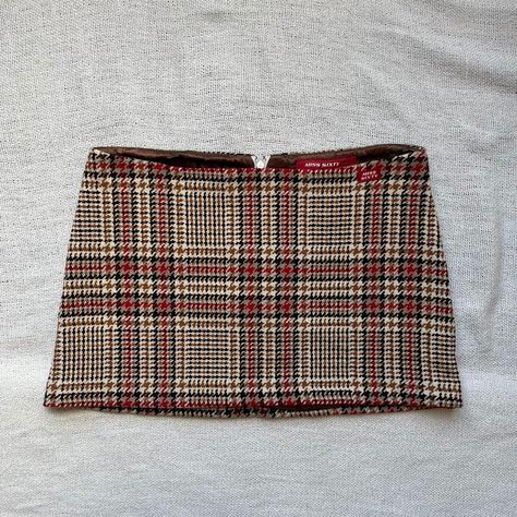 Haute Couture, Couture, Patterned Mini Skirt Outfit, Plaid Skirt Outfits, Mini Plaid Skirt, Plaid Mini Dress, Vintage Thrift, Miss Sixty, Brown Satin