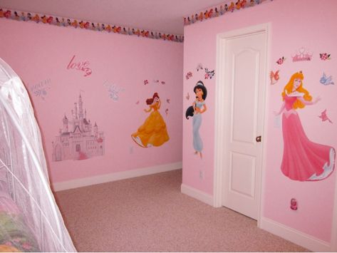 Princess Living Room, Disney Princess Room Decor, Princess Mural, Disney Princess List, Disney Princess Bedding, Whimsical Bedding, Room Decor For Teens, Disney Princess Room, Princess Room Decor