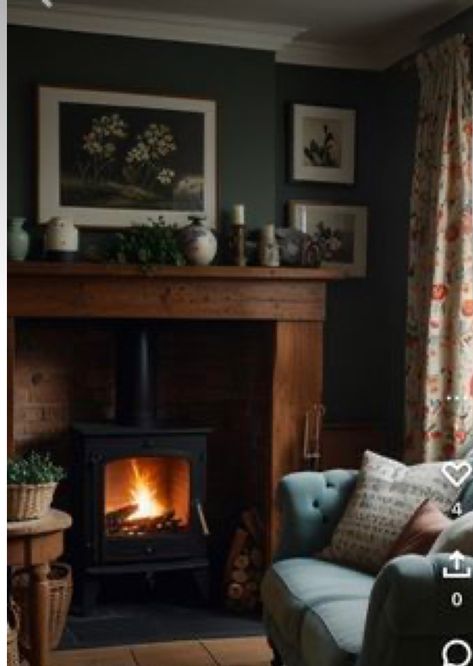 Scottish Living Room Decor, Cosy English Cottage Interior, British Cottage Interior Living Room, Cosy Cottage Aesthetic, British Country Style Interior, Scottish Cottage Aesthetic, Cosy Cottage Interior, Rustic English Cottage Interiors, Cosy House Aesthetic