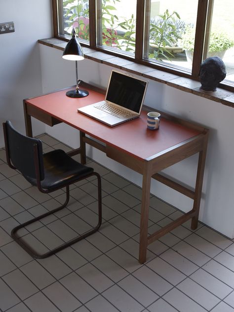 Refined desk with leather top and leather-lined drawers Brown Leather Top, Buy Desk, Hall Stand, London Design Festival, Reclining Armchair, Office Essentials, Orange Top, Home Desk, Work Table