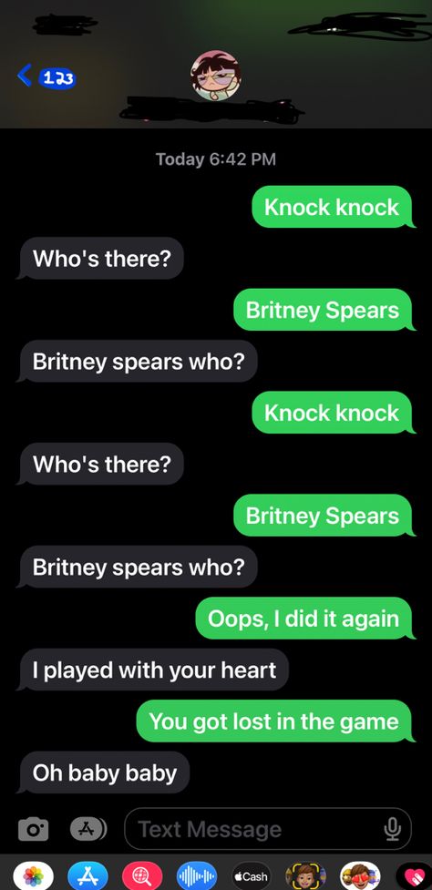 Knock Knock Text Messages, Funny Text Jokes To Friends, Funny Thing To Text Your Friend, Jokes To Text Your Friends, Jokes To Tell Your Friends Over Text, Funny Texts Between Friends, Jokes To Tell Friends, Hilarious Knock Knock Jokes Texts, Knock Knock Jokes Funny