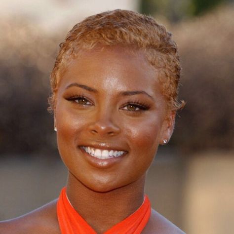 Eva Marcille Short Hair Blonde, Eva Marcille Blonde Hair, Eva Marcille Hairstyles, Eva Marcille Makeup, Eva Pigford Short Hair, Eva Marcille Short Hair, Eva Pigford, Blonde Twa, Eva Marcille