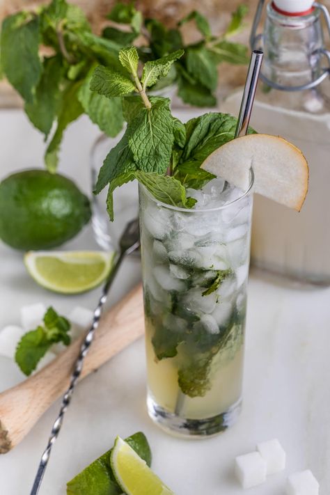 Asian Pear Mojito Cocktail + Mocktail | Southern FATTY Asian Pear Mojito, Pear Mojito, Mint Mojito Recipe, Infused Simple Syrup, Vodka Mojito, Simple Sugar Syrup, Pear Vodka, Mojito Mocktail, Asian Pear