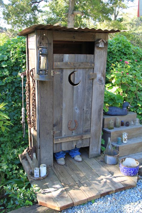 Hubby built this Outhouse for our back yard. Decoration only! Garden Outhouse Ideas, Outdoor Toilet Ideas, Diy Outhouse, Outhouse Shed, Outhouse Ideas, Outhouse Bathroom, Outside Toilet, Out Houses, Outhouse Decor