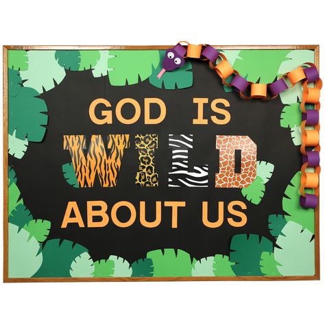 Animal Bulletin Board Ideas, Vbs Themes Ideas, Safari Bulletin Boards, Jungle Bulletin Boards, Safari Vbs, Vbs Jungle, Junior Kindergarten, Jungle Classroom, Vacation Bible School Themes