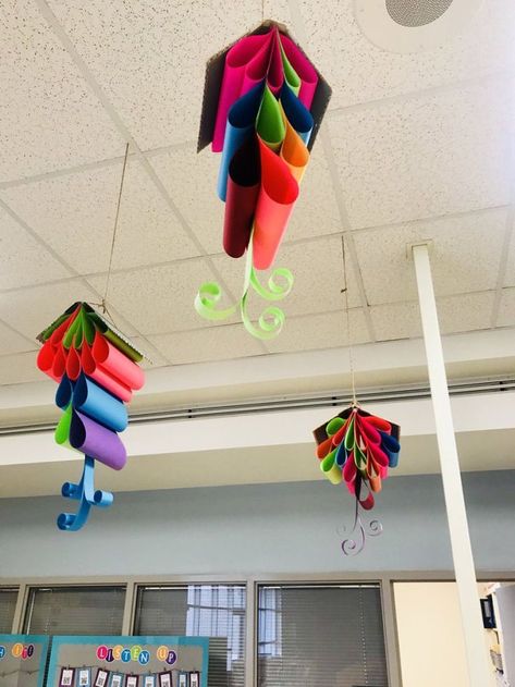 Mrs. J in the Library's note: Decorations idea for secondary or elementary school libraries - "books" sprouting colored paper.  Looks easy enough to make with a stapler and bright printer paper, actually. Amazing Library, Craft Ideas For Adults, School Library Decor, School Library Displays, School Libraries, Library Themes, Library Book Displays, Elementary School Library, Library Bulletin Boards