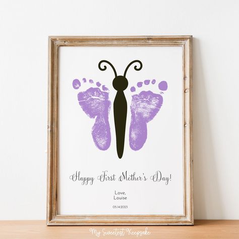 Butterfly Footprints, Handprint Butterfly, Footprint Keepsake, Diy Mother's Day, Special Gifts For Mom, Handprint Craft, Footprint Art, Diy Mothers Day Gifts, Baby Footprints