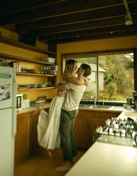 Dancing Around The Kitchen, Photoshoot Ideas For Boyfriend, Pnw Aesthetic, Dancing In The Kitchen, Kristin Hannah, Good Photos, Dream Family, Future Love, The Love Club