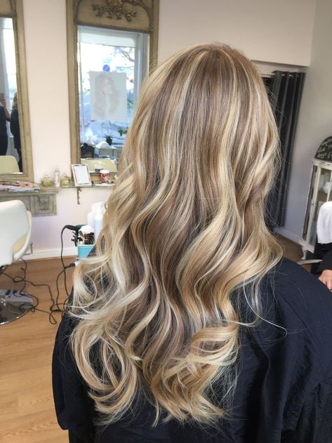 Light Blonde On Brown Hair, Balayage Blonde On Dark Hair, Blonde Highlights On Top Only, Blonde Foils On Blonde Hair, Light Brown Hair With Full Highlights, Long Bronze Hair, Brown Hair With Full Blonde Highlights, High Light Hair Color Ideas, Dorty Blonde With Highlights