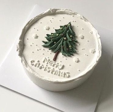 Christmas Cake Designs, Xmas Cake, Tree Cakes, Pretty Birthday Cakes, Cute Birthday Cakes, Holiday Cakes, Pretty Cakes, Cute Cakes, Christmas Cake