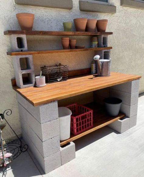 Cinder Block Tiered Plant Shelves, Cinder Block Potting Table, Cinder Block Plant Stand, Easy Small Garden Ideas, Garden Work Bench, Diy Garden Table, Cinder Block Furniture, Diy Potting Bench, Cinder Block Garden