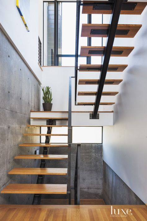 Modern White-Oak and Steel Staircase Stairs Lighting, Steel Stairs, Stairs Architecture, Metal Stairs, Concrete Stairs, Stairs Design Modern, Floating Stairs, Floating Staircase, Diy Stairs