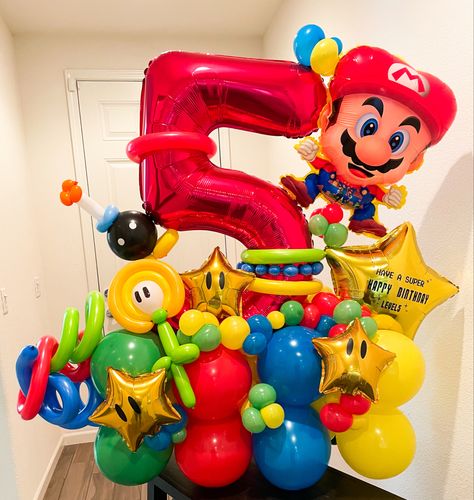 Mario Bros Balloon Bouquet, Super Mario Balloon Columns, Super Mario Bros Balloons, Super Mario Balloon Bouquet, Mario Birthday Balloons, Mario Balloon Arch, Super Mario Balloons, Super Mario Balloon Garland, Super Mario Brothers Birthday