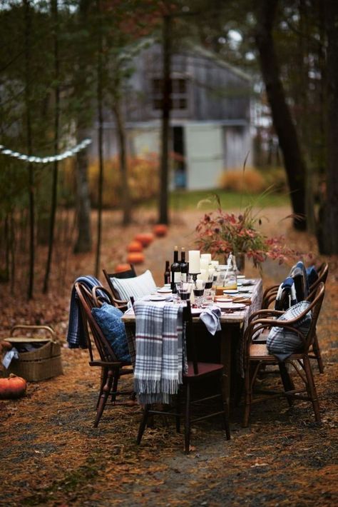 Include blankets at your outdoor Thanksgiving supper. Lexington Company, Have A Lovely Weekend, Fall Inspiration, Fall Dinner, Fall Party, Fall Table, Fall Favorites, Lombok, Outdoor Dining Table