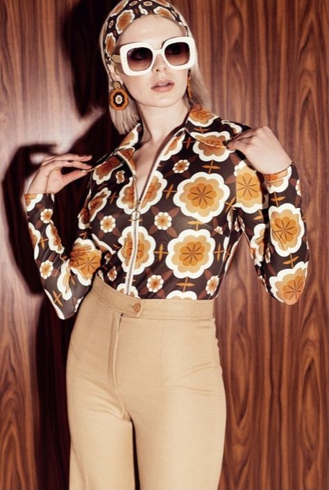 Designer Clothes Women, 70s Outfit, Kort Bob, 70s Inspired Outfits, 70s Look, 60s 70s Fashion, Fashion 70s, 60s And 70s Fashion, 70s Inspired Fashion