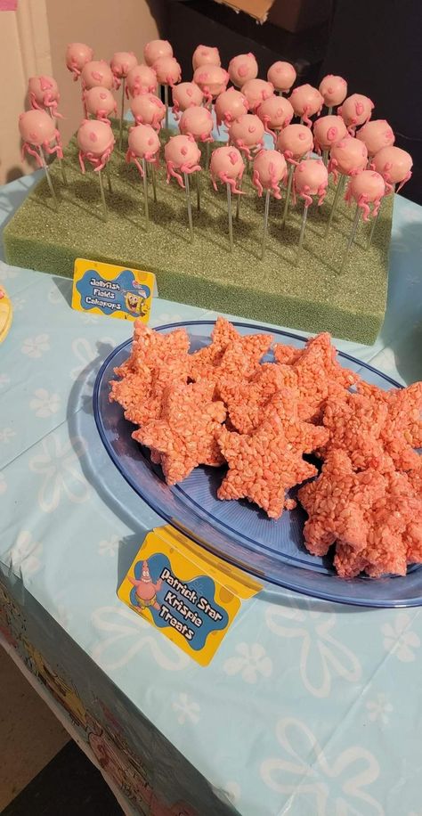 Spongebob First Birthday, Spongebob Party Food, Spongebob Party Decorations, Spongebob Birthday Party Decorations, Spongebob Birthday Cake, Spongebob Halloween, 25th Birthday Cakes, Spongebob Cake, Spongebob Birthday Party