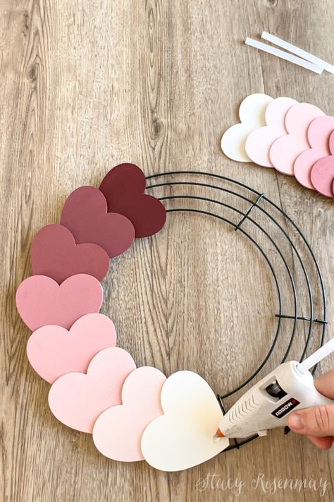 DIY Valentines Wreath - Stacy Risenmay Love Heart Wreath, Simple Valentines Decorations, Bedroom Door Wreath, Wooden Hearts Crafts Ideas Diy, Valentine's Day Crafts For Adults, Adult Valentine Crafts, Valentines Door Ideas, Valentine’s Day Craft, Valentine’s Day Crafts