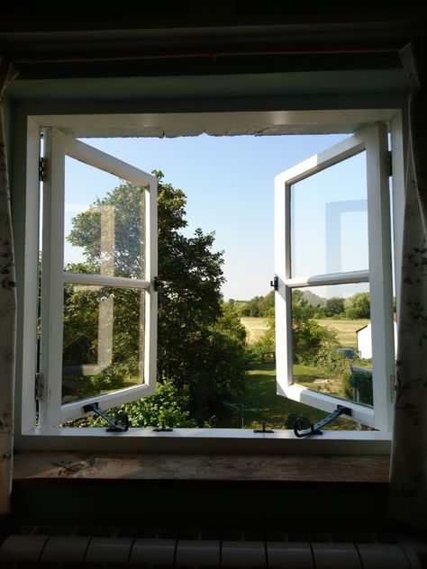 Window House Aesthetic, Old Fashioned Windows, French Window Aesthetic, Open Window Aesthetic, French Windows Aesthetic, Cottage Stained Glass Window, Old Window Aesthetic, White Kitchen Windows, Countryside View From Window