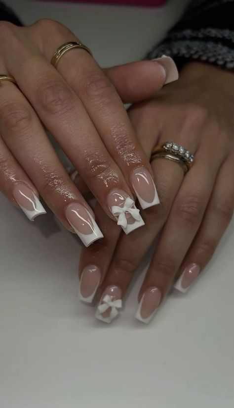 White Nails With Designs And Gems, White Nail Inspo French Tip, Short White Graduation Nails, White French Tip Aesthetic, White French Tip Nails With Bow Charm, Nails New Year Design, White Short French Tip Nails With Design, French Tips Nails Design, Summer Acrylic Nails Square French Tip