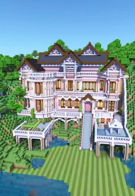 Minecraft Houses Pink Mansion, Pink Victorian House Minecraft, Cute Minecraft Mansions, Minecraft Pink Palace, Barbie Minecraft Builds, Aesthetic Minecraft Mansion, Minecraft Pink Castle Tutorial, Minecraft Building Ideas Girly, Minecraft Fancy Houses