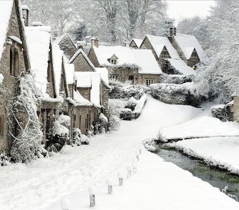 Arlington Row, Winter Travel Destinations, Winter Scenery, Winter Beauty, Snow Scenes, Winter Pictures, Winter Wonder, English Countryside, Winter Aesthetic