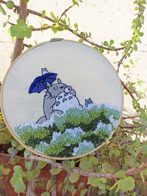 Totoro Embroidery, Clothes Embroidery Diy, My Neighbor Totoro, Embroidery On Clothes, Jewelry Making, Embroidery, Sewing, Anime, Design