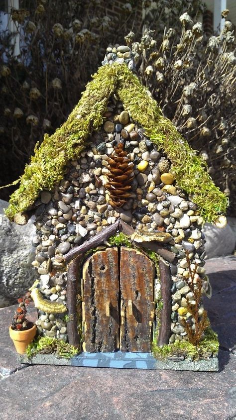 Fairy House Diy, Fairy Garden Designs, Fairy Garden Crafts, Fairy Furniture, Faeries Gardens, Fairy Garden Houses, Woodland Fairy, Diy Fairy, Fairy Garden Diy