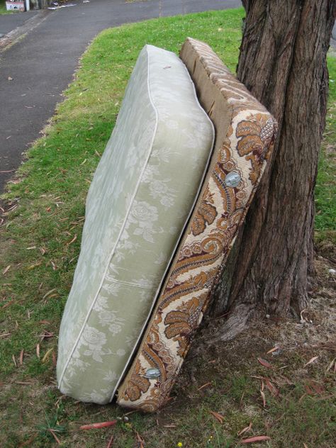 New Mattress, Trash Day, Mattress Buying, Junk Removal, Green Tips, Single Mattress, Resin Design, Old Mattress, Reuse Recycle