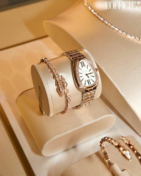 Beauty ✨ (@Outfit_Luxy) on X Bvlgari Jewelry Bracelets, Bvlgari Watch Women, Bulgari Bracelet, Elegant Watches Women, Bvlgari Watch, Jewelry Bulgari, Bulgari Watch, Bulgari Jewelry, Dope Jewelry Accessories