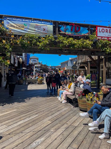 📍 san francisco, CA San Francisco Activities, San Francisco Aesthetic, Pier 39 San Francisco, San Francisco Downtown, Pier 39, Go Usa, Living In San Francisco, Golden Gate Bridge, Golden Gate