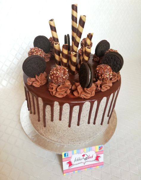 Oreo buttercream cake topped with Oreos, Ferrero Rocher and chocolate Wafer sticks. Wafer Sticks, Choco Truffle, Ferrero Rocher Cake, Oreo Buttercream, 22 Birthday, Chocolate Wafer, 18th Bday, Chocolate Sticks, Chocolate Torte