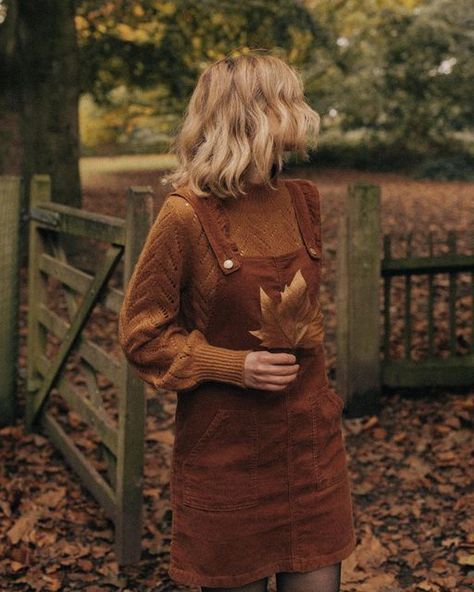 Brown Aesthetic Outfits, Fall Fahion, Sarah Mantelin, Style Année 80, Dark Academia Outfits, Academia Outfits, Brown Outfit, Brown Aesthetic, Outfit Inspo Fall