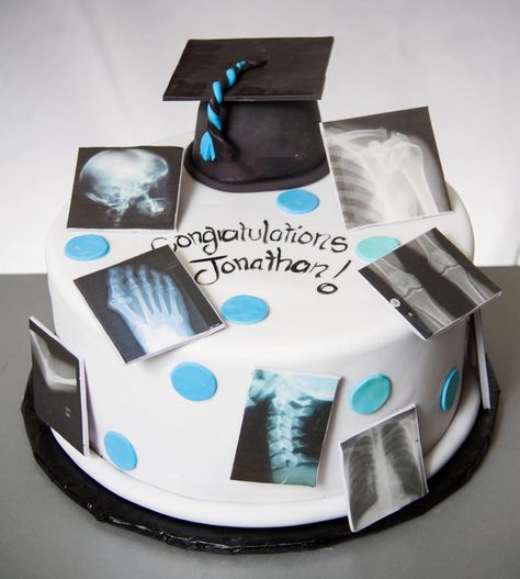 Desserts For Birthdays, Graduation Treats, Doctor Cake, Cake Design Inspiration, Radiology Tech, College Graduation Cap Decoration, Cake Birthday Cake, Radiology Technologist, Gourmet Cakes