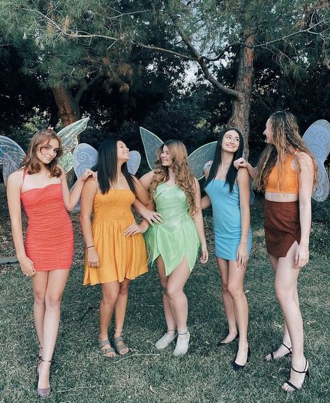 Geek Outfit, Girl Group Halloween Costumes, Costumes For Teenage Girl, Fairy Costumes, Cute Group Halloween Costumes, Halloween Costumes For Teens Girls, Clever Halloween, Fairy Halloween Costumes, Bff Halloween Costumes