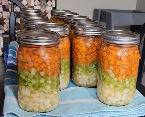 Preserving the Essence of Flavor: Canning Homemade Mirepoix for Soup Season Can Soup Recipes, Canning Carrots Recipes, Mirepoix Recipe, Canning Carrots, Sterilizing Canning Jars, Can Soup, Canning Soup Recipes, Canned Carrots, Celery Recipes