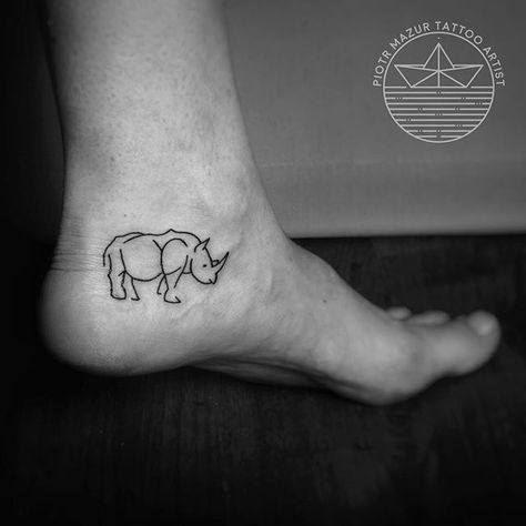 Animals Tattoo Ideas, Rhino Tattoos, Rhino Tattoo, Wildlife Tattoo, Africa Tattoos, Animals Tattoo, Petit Tattoo, Tattoo Minimal, Clever Tattoos