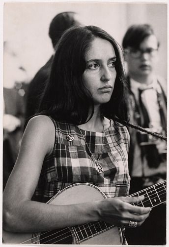 Joan Baez | Smithsonian Institution Folk Music, Hippies, Mode Hippie, Joan Baez, Folk Festival, Women In Music, Smithsonian Institution, National Portrait Gallery, Portrait Gallery