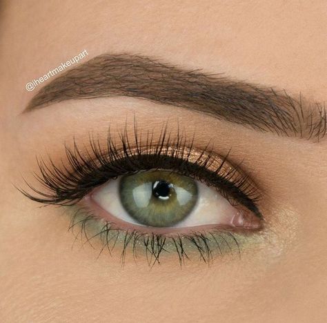 Green Eye Shadow Hooded Eyes, Simple Makeup With Green Dress, Sage Eye Makeup, Makeup For Hazel Green Eyes, Make Green Eyes Pop, Eyeshadow For Green Eyes, Eye Makeup Images, Under Eye Makeup, Hazel Eye Makeup