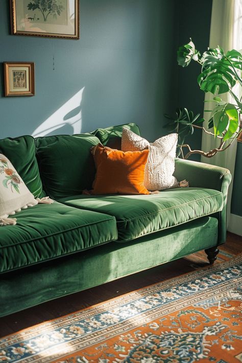 16+ Green Couch Living Room Ideas - Paul Paint Emerald Green Couch And Rug, Green Couch Living Room Ideas, Emerald Green Couch, Green Velvet Sofa Living Room, Velvet Couch Living Room, Emerald Green Sofa, Green Couch Living Room, Green Sofa Living Room, Couch Living Room Ideas