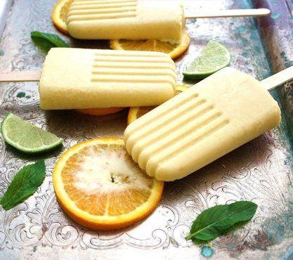 Homemade Popsicles Healthy, Orange Popsicles, Creamsicle Smoothie, Healthy Popsicles, Homemade Popsicles, Orange Creamsicle, Popsicle Recipes, Vegan Ice Cream, Vegan Sweets