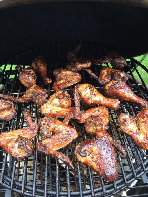 Secret to making crispy wings? — Big Green Egg - EGGhead Forum - The Ultimate Cooking Experience... Green Egg Chicken Wings, Crispy Wings, Big Green Egg, Green Eggs, Corn Starch, How To Cook Chicken, Chicken Wings, Corn, Egg