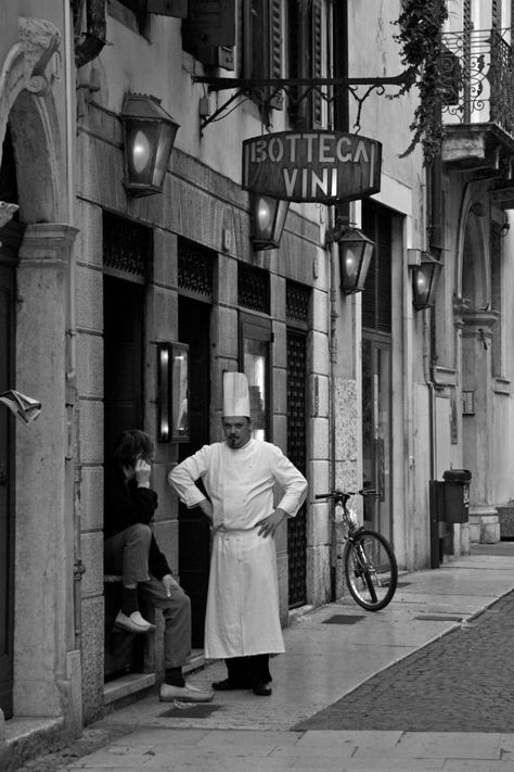 renesoto - Verona Vintage Italian Photography, Black And White Food Photography, Black And White Food, Italian Photography, Italian Bistro, White Restaurant, Italian Posters, White Cafe, Italian Aesthetic