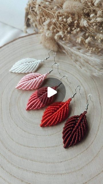 Macrame Leaf Tutorial How To Make, Macrame Leaf Tutorial, Micromacrame Tutorial, Micro Macrame Earrings Tutorial, Macrame Leaf Earrings Tutorial, Leave Macrame, Adjustable Macrame Earrings, Macrame Stud Earrings, Macrame Earrings Tutorial