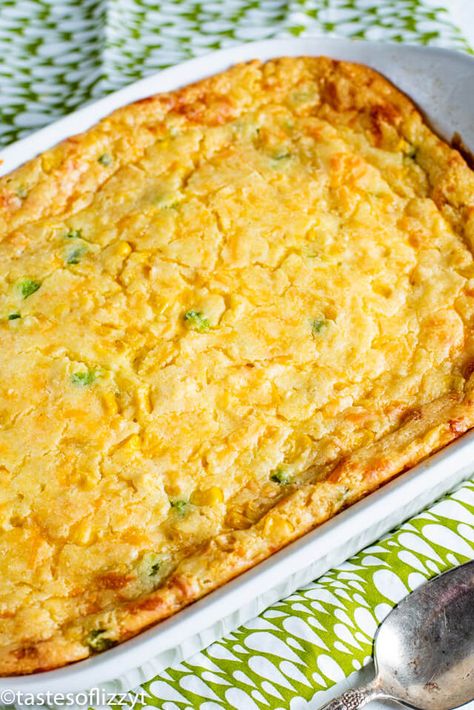 Jalapeno Cheddar Corn Casserole Recipe {Easy Jiffy Corn Casserole} Spicy Corn Casserole, Cheddar Corn Casserole, Cornbread Southern, Corn Casserole Jiffy, Scalloped Corn Casserole, Jiffy Recipes, Cheddar Corn, Easy Corn Casserole, Cream Corn Casserole